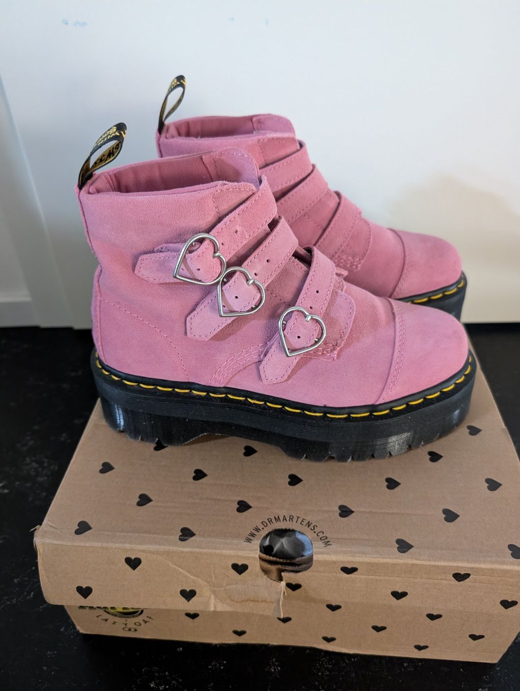 Dr. Martens Scarpe da donna: Dr. Martens x Lazy Oaf Stiefel – Usato da Frauenfeld venduto da Shiranui