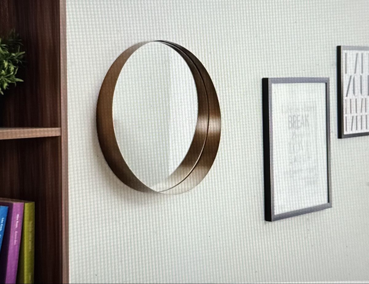 Pfister Spiegel: Round Copper Wall Mirror - Stylish Home Decor - Chic Look! – Gebraucht aus Zürich von Curated.Chapters 2