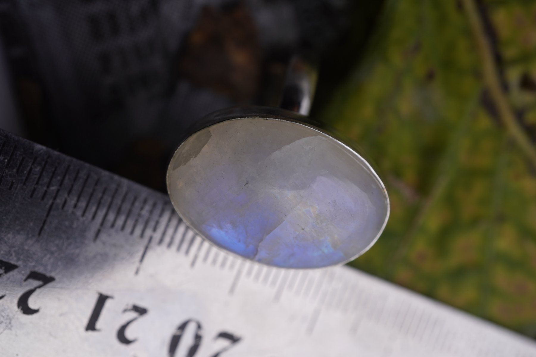 Minerali & Pietre curative: Mondstein Ring Grösse Verstellbar    Ab 1.- – Nuovo e nell'imballaggio originale da Eschenbach SG venduto da topstone 1
