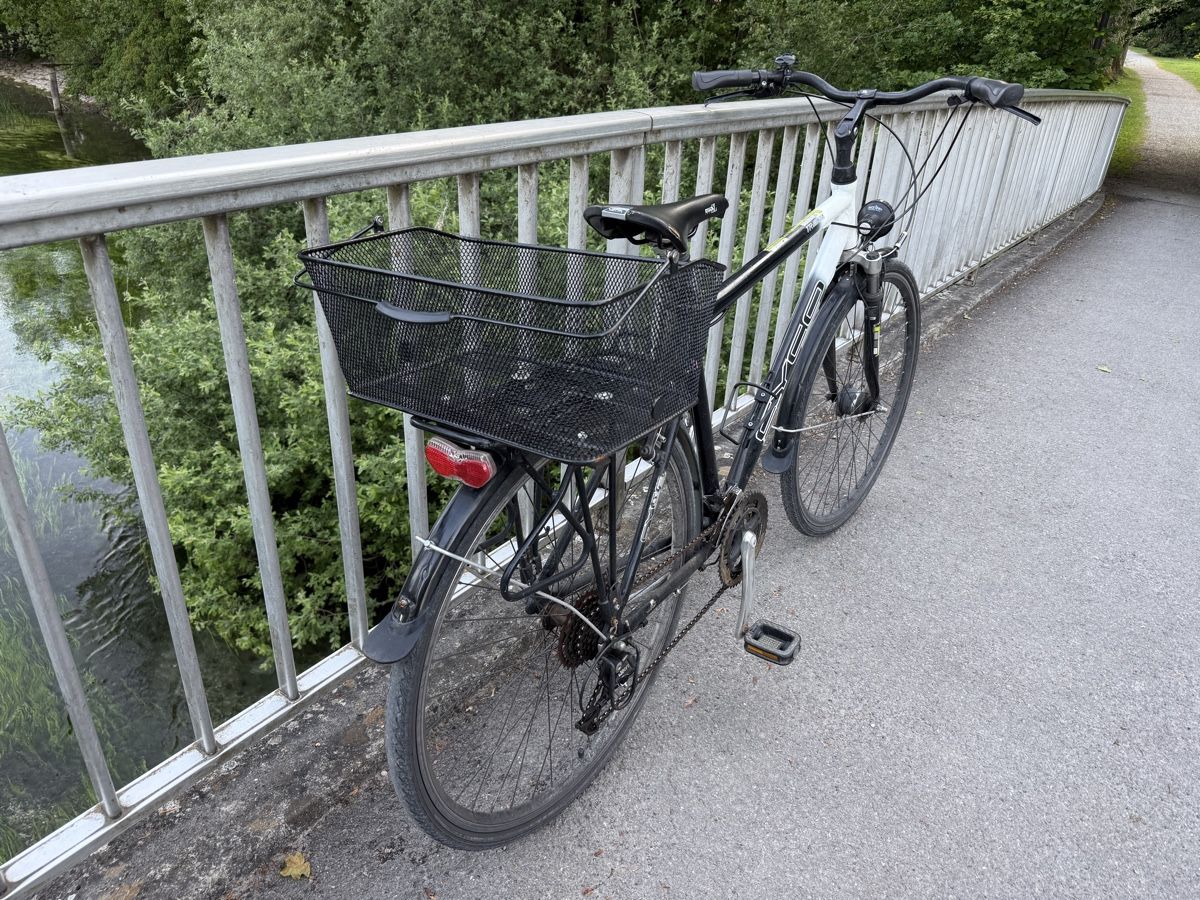 Biciclette: Herren Velo 28 Zoll mit Korb – Usato da Giswil venduto da urr_7c5j 4