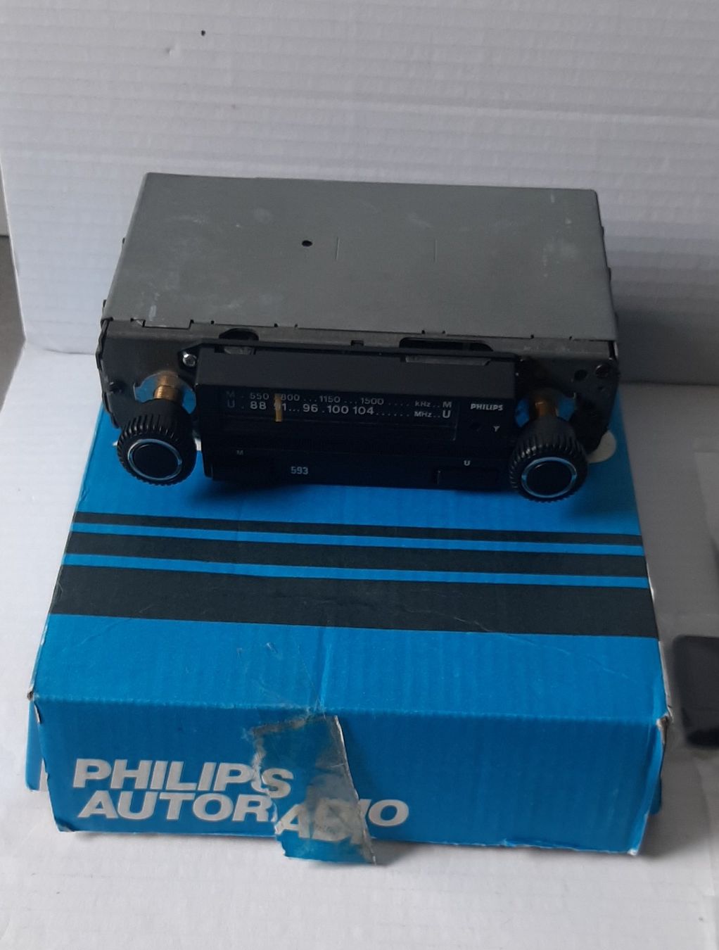 Philips Radio: AUTORADIO PHILIPS 593 – Nuovo e nell'imballaggio originale da Bellinzona venduto da a.mar 2
