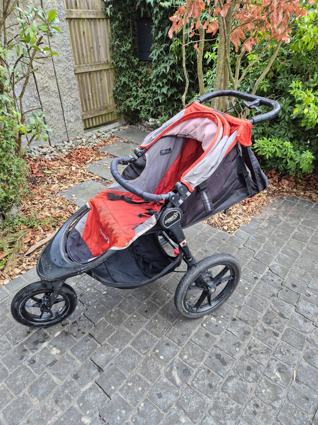 Baby Jogger Kinderwagen: Babyjogger Summit X3 inkl. Babywanne – Gebraucht aus Bremgarten AG von Spirelli 1