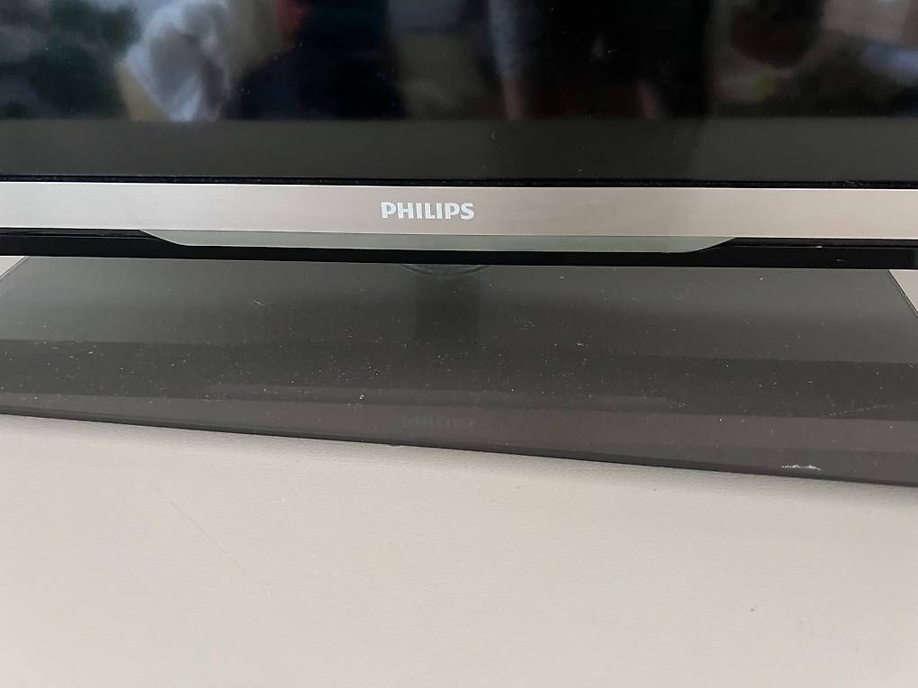 Televisori: TV Philips Smart HC – Usato da zürich venduto da camelus 1