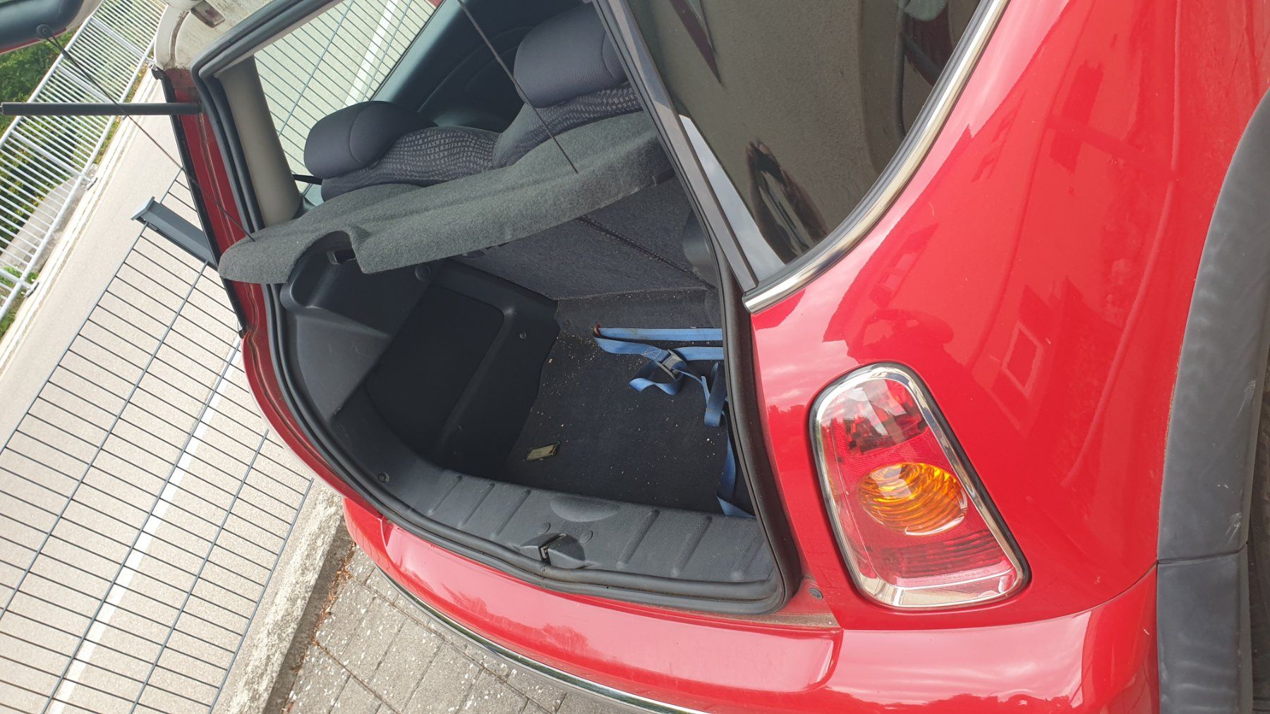 Mini Automobili: Mini Cooper  1600  Rot/Weiss – Usato da Müllheim Dorf venduto da Linus18 7