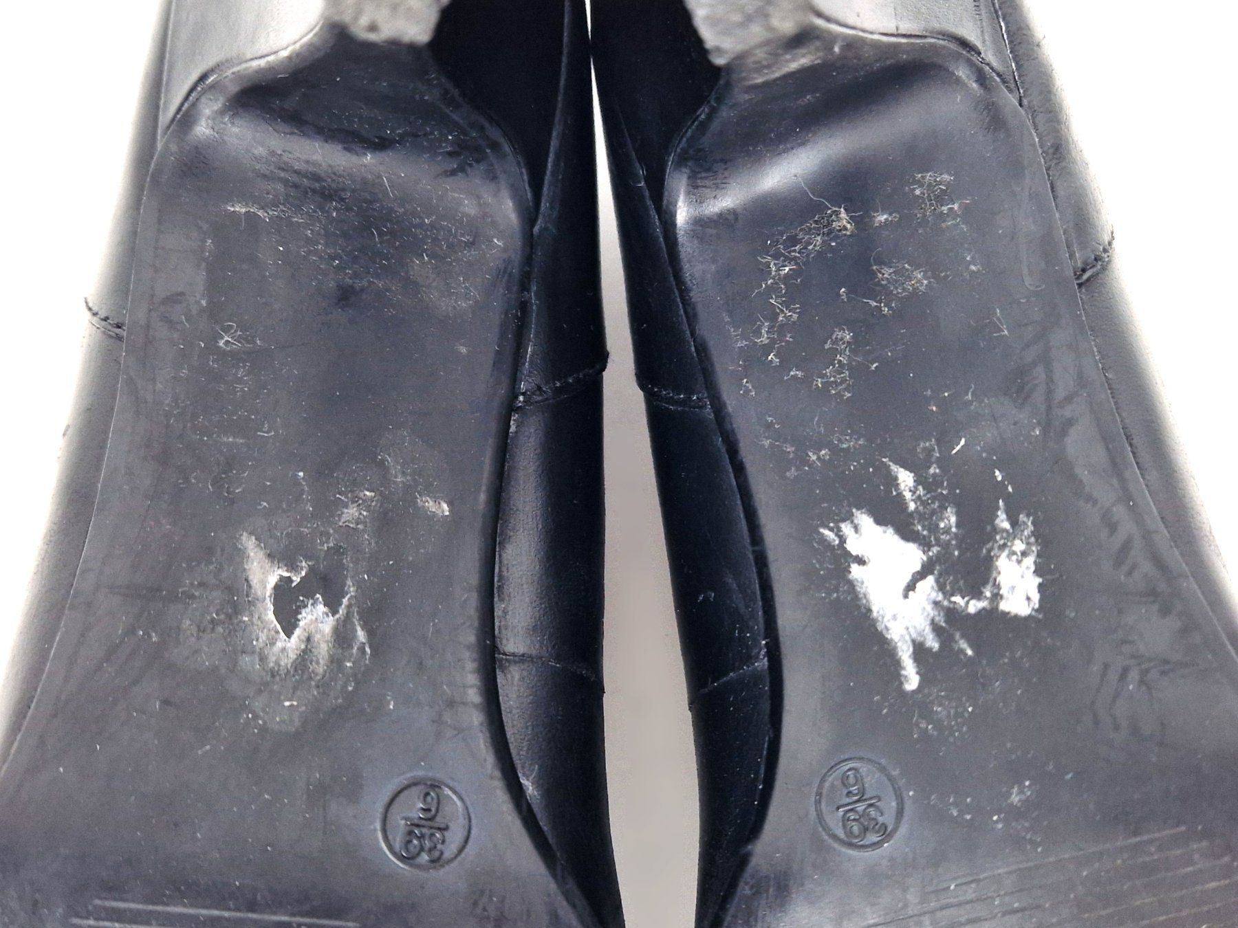 Scarpe da donna: 5th Avenue Schwarze Leder Pumps Gr.39 – Usato da Basel venduto da Restwert_Basel 7