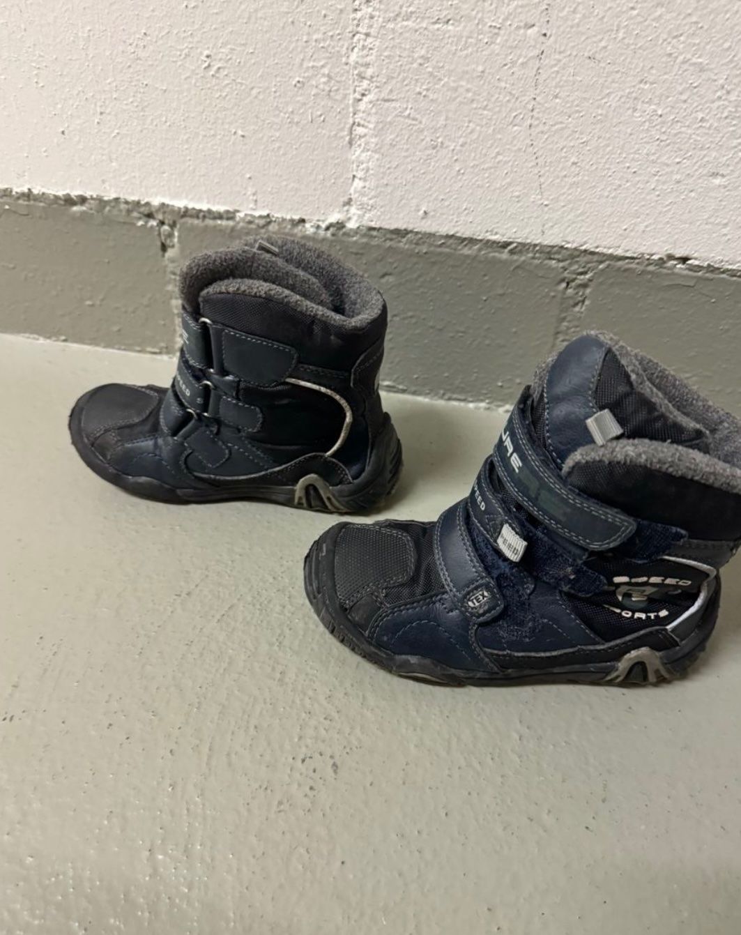Scarpe per ragazzi: Kinder Winter Schuhe Grösse 28 – Usato da Zürich venduto da zd_1965 3