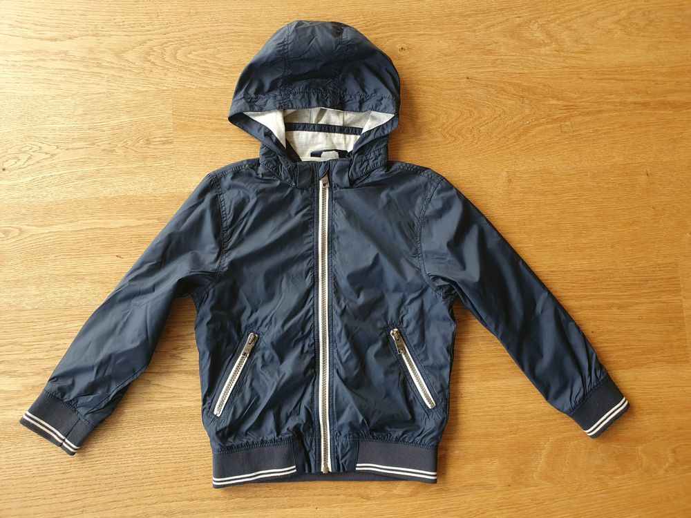 H&M Giacche & Cappotti: Leichte Jacke Gr. 122 – Usato da Villars-sur-Glâne venduto da richardette