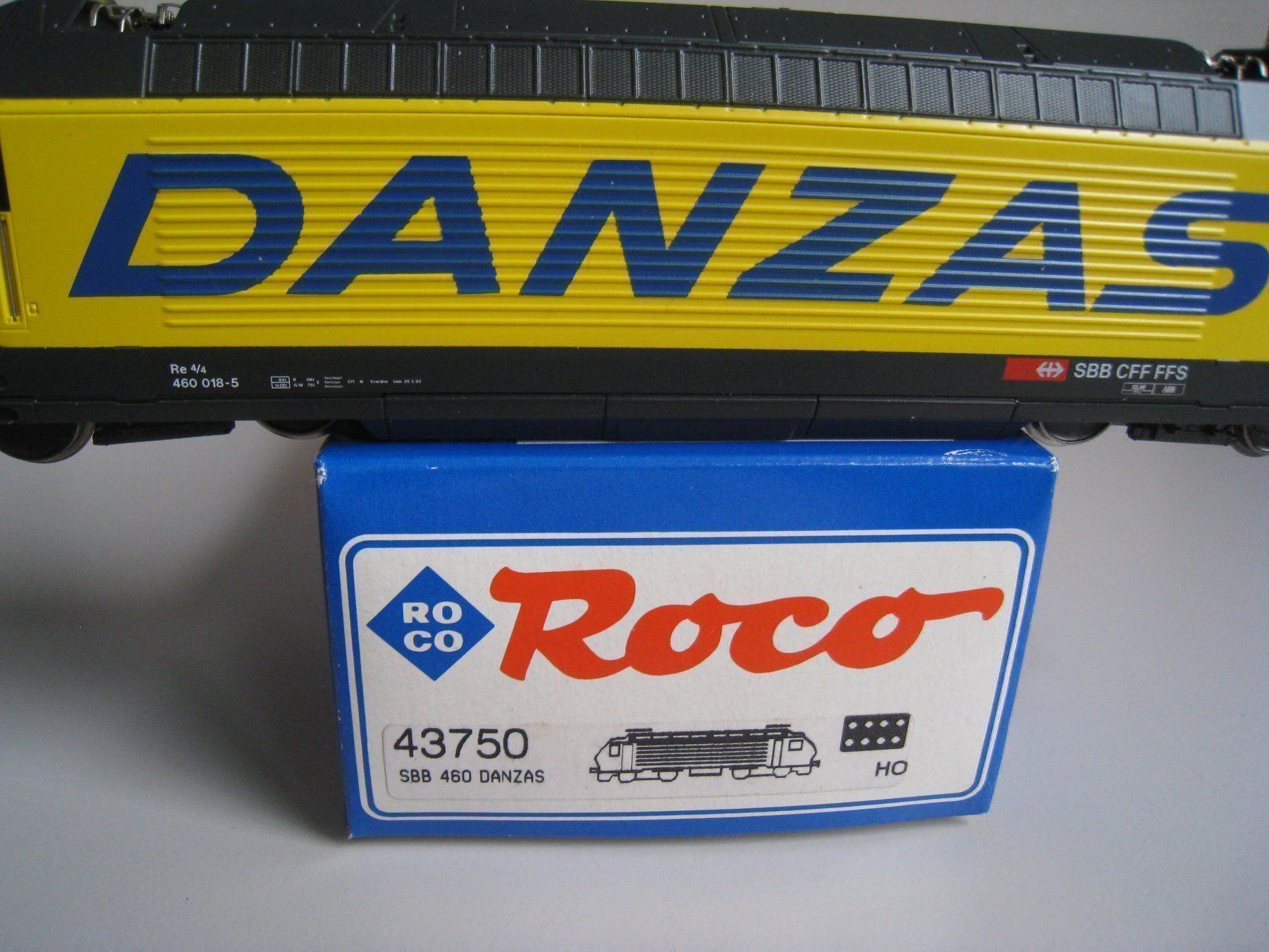 Roco Modellini di ferrovie: Roco SBB Re 460 Danzas Analog,  43750 – Usato da Buchs ZH venduto da swiss-train