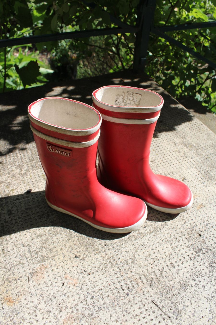 Chaussures garçon: Aigle Regenstiefel Rot 27 – D'occasion à Hünikon (Neftenbach) par bocus 1