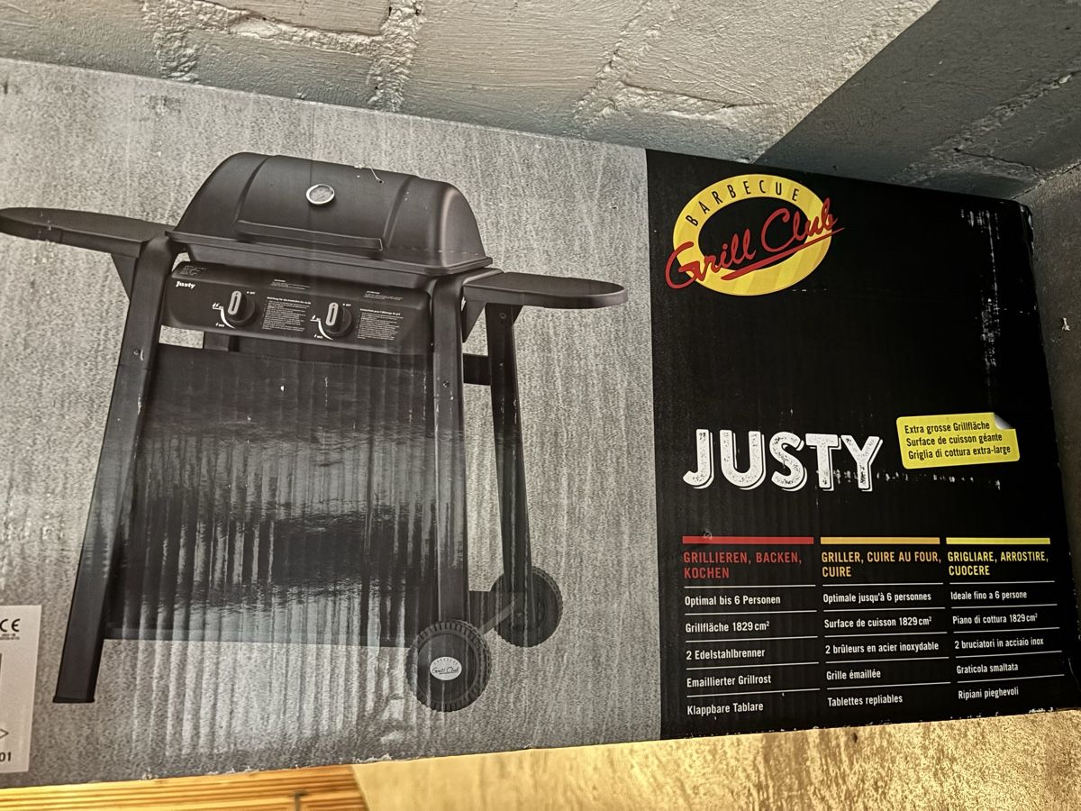 Grills: Gasgrill Justy - Neu - Originalverpackt – Neu und originalverpackt aus Arlesheim von MR_M_B