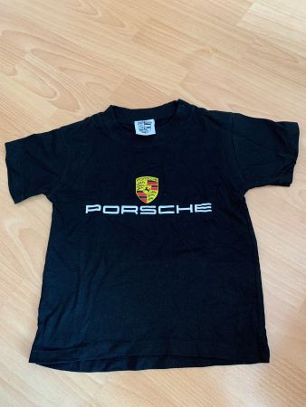 Joli t-shirt Porsche noir taille 98