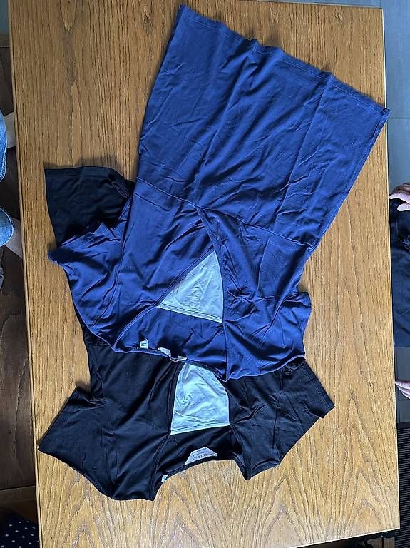 T-shirt: 2 Still T-Shirt Grösse 42 – Usato da Gsteigwiler venduto da mischu20