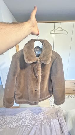 Warme Winterjacke / Felljacke von Mango, Grösse M