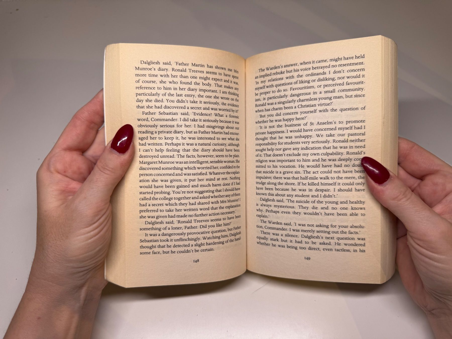 Libri: NOVEL: P.D. James, Death in holy Orders – Usato da Grosswangen venduto da English_books 5