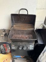 Gasgrill Gusto 2 Brenner mit Seitenablagen und Zündung