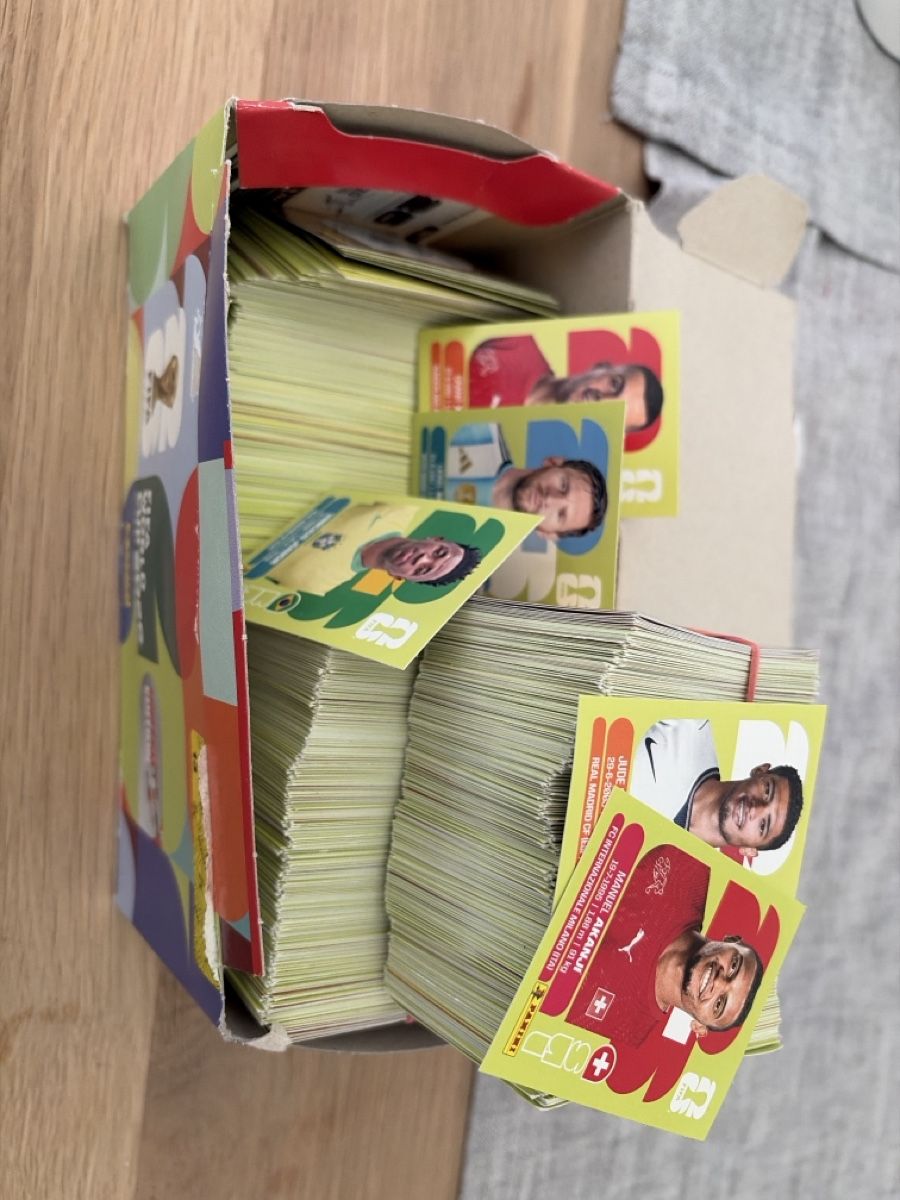 Panini Carte collezionabili: WM Panini 2026 über 1000Stk doppelte – Nuovo e nell'imballaggio originale da Rorschacherberg venduto da andji_b