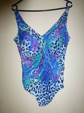 Badekleid Badeanzug Sunmarin Gr 44 Cup C