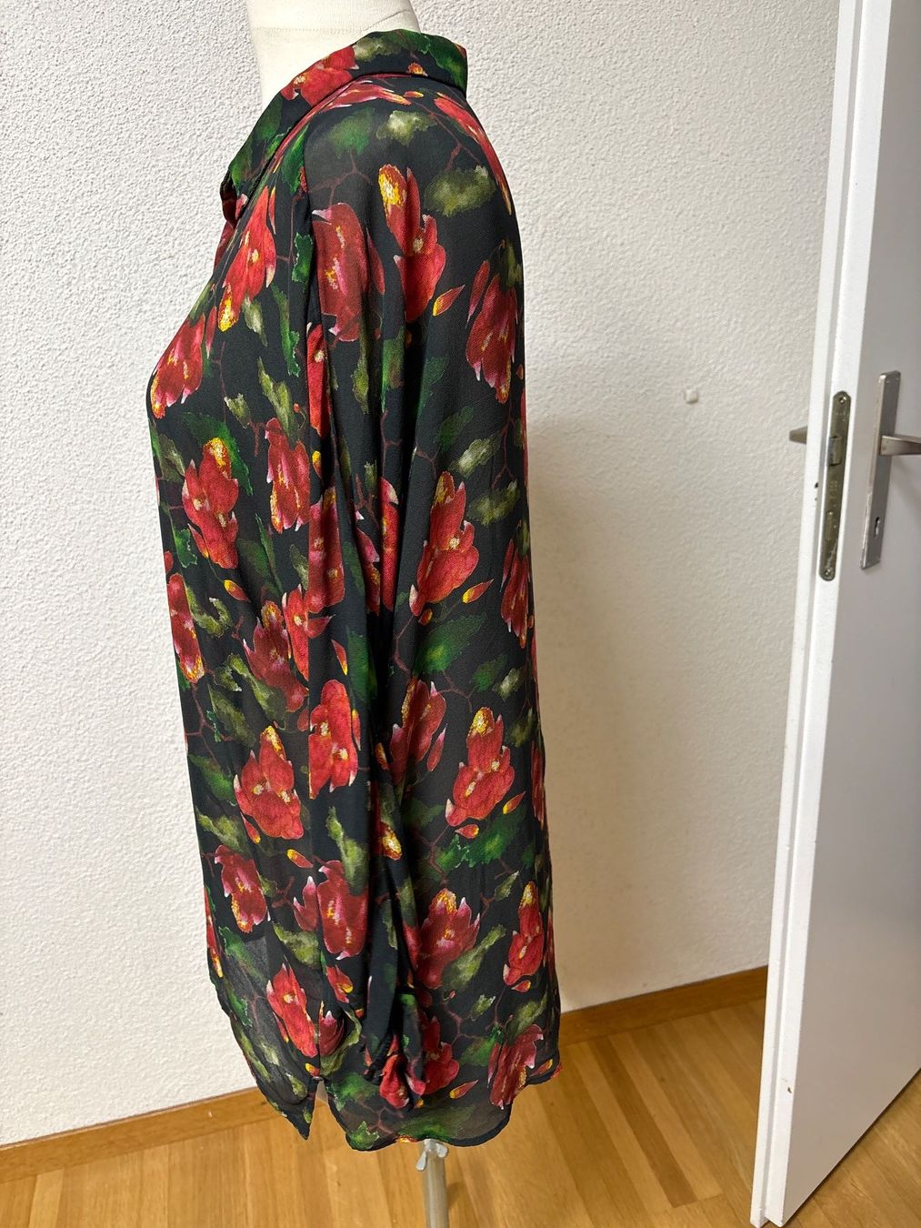Nile Camicette: Tolle neue Bluse Nile S-M – Nuovo (secondo la descrizione) da Maienfeld venduto da 8796 2