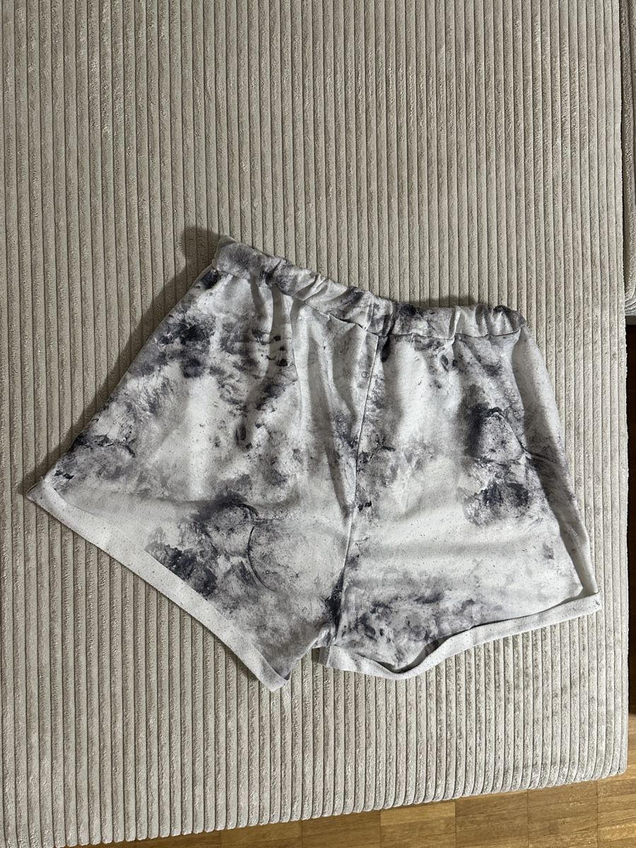 Pantaloni: Short marbré – Nuovo (secondo la descrizione) da Lausanne venduto da ste_6zt5 1