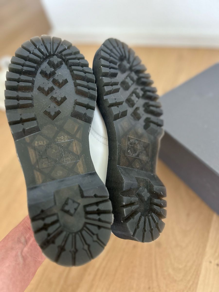Dr. Martens Scarpe da donna: Dr Martens Laced shoes – Nuovo (secondo la descrizione) da Uitikon Waldegg venduto da any_6lcf 5