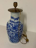 Lampe à poser motifs chinois