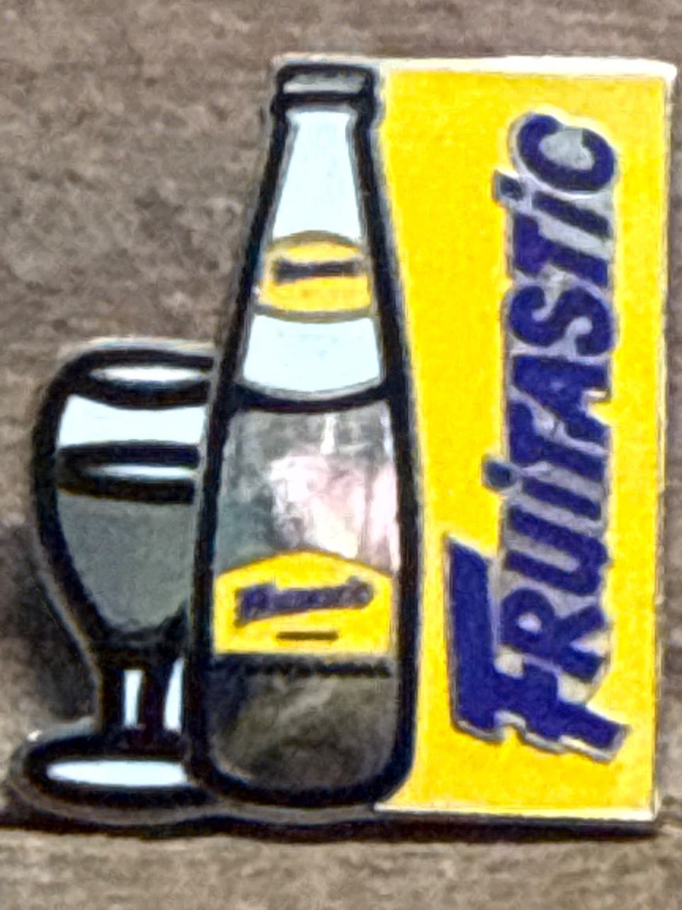 Plaquettes & Badges: Pin – D'occasion à Amriswil par used2use