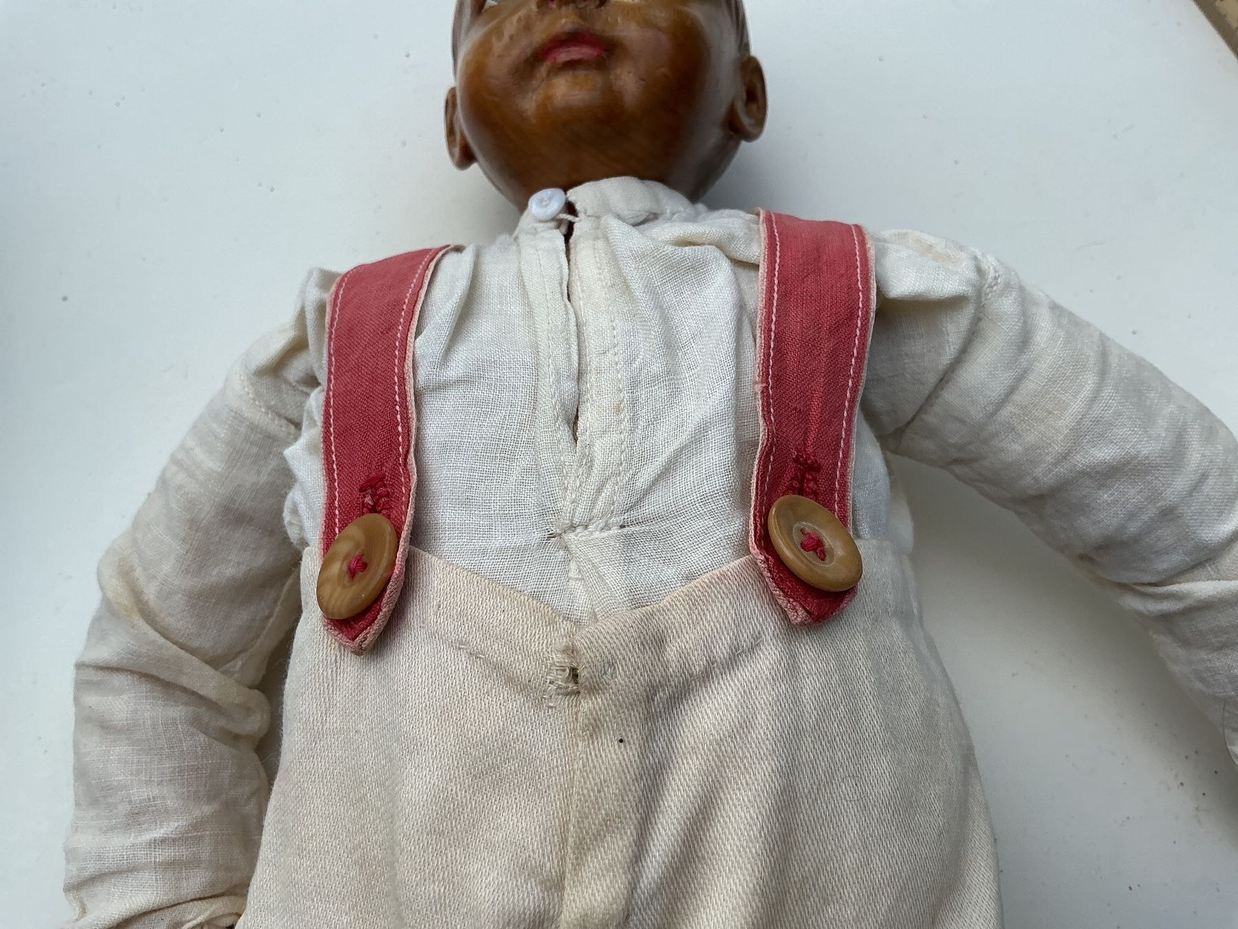 Bambole: Antike Holzpuppe (Hasler) – Usato da Bern venduto da vielerart 6