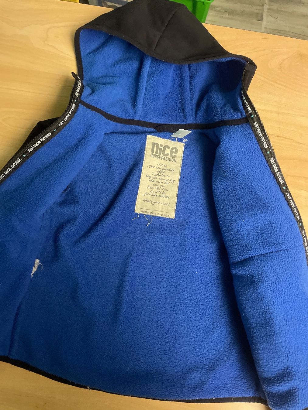 Giacche & Cappotti: Schwarze Nice Reit Softshelljacke Gr.128 – Usato da Obergerlafingen venduto da cabo4 1