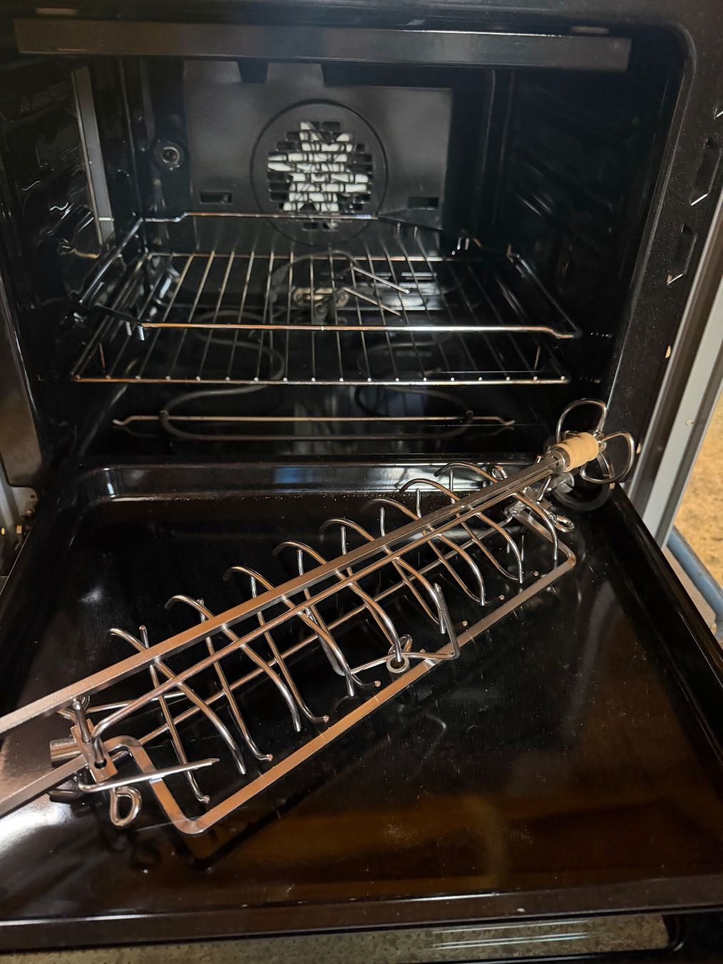 V-Zug Elettrodomestici da cucina: V-Zug Combair SLP Backofen – Usato da Rüdlingen venduto da Lichee 5