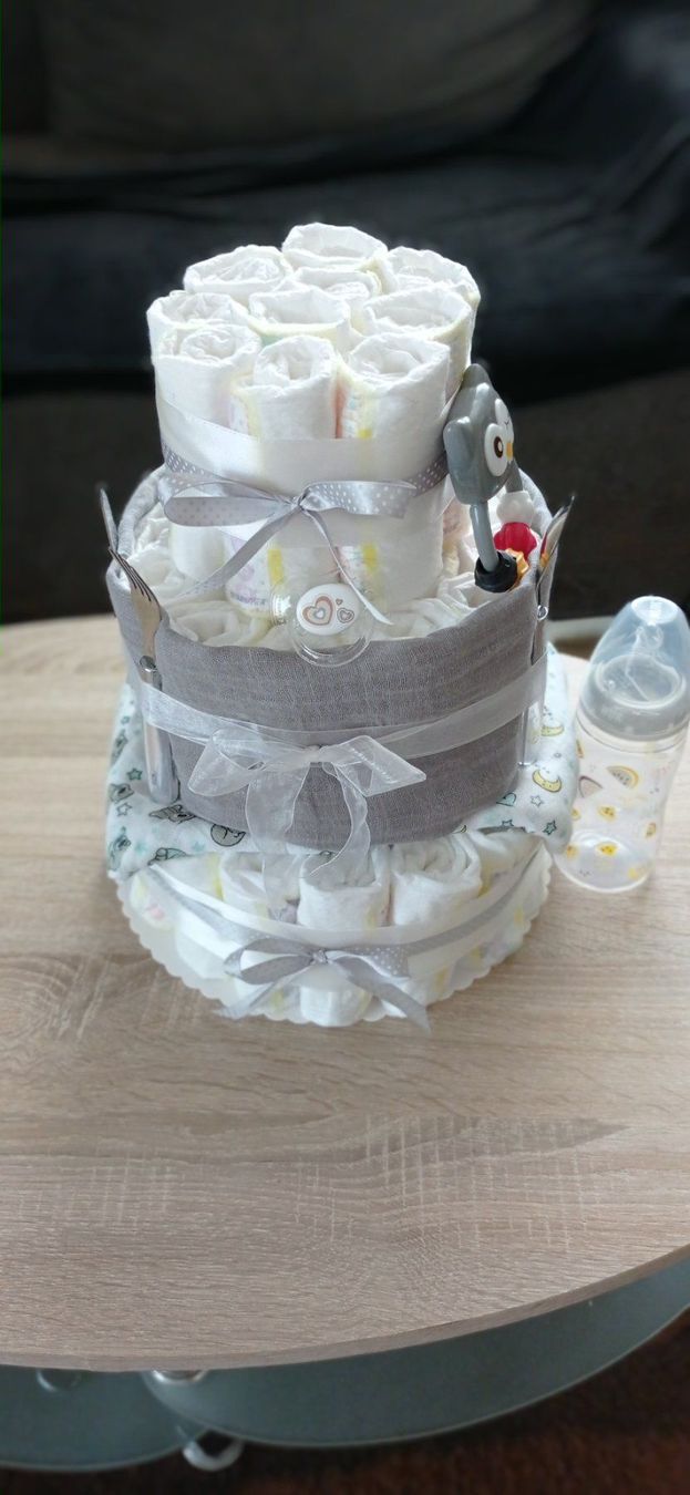 Bacs à couches & couches: Windeltorte, Geschenk – Neuf avec emballage d'origine à Oppikon par mischulinka9