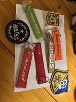Patchs et porte-clés d'aviation - Lot unique collector!