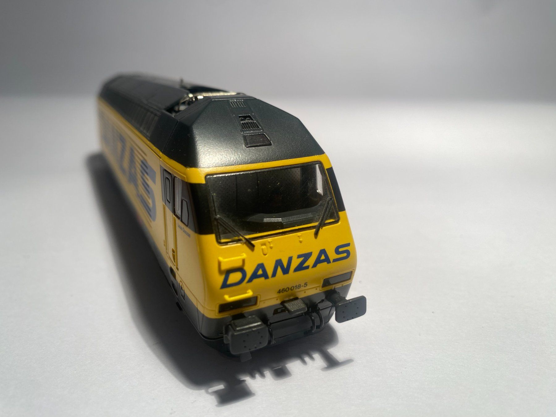 Roco Modellini di ferrovie: ROCO E-Lok SBB RE460 DANZAS gelb, DC Analog – Usato da Buchrain venduto da Modellbahn11 5