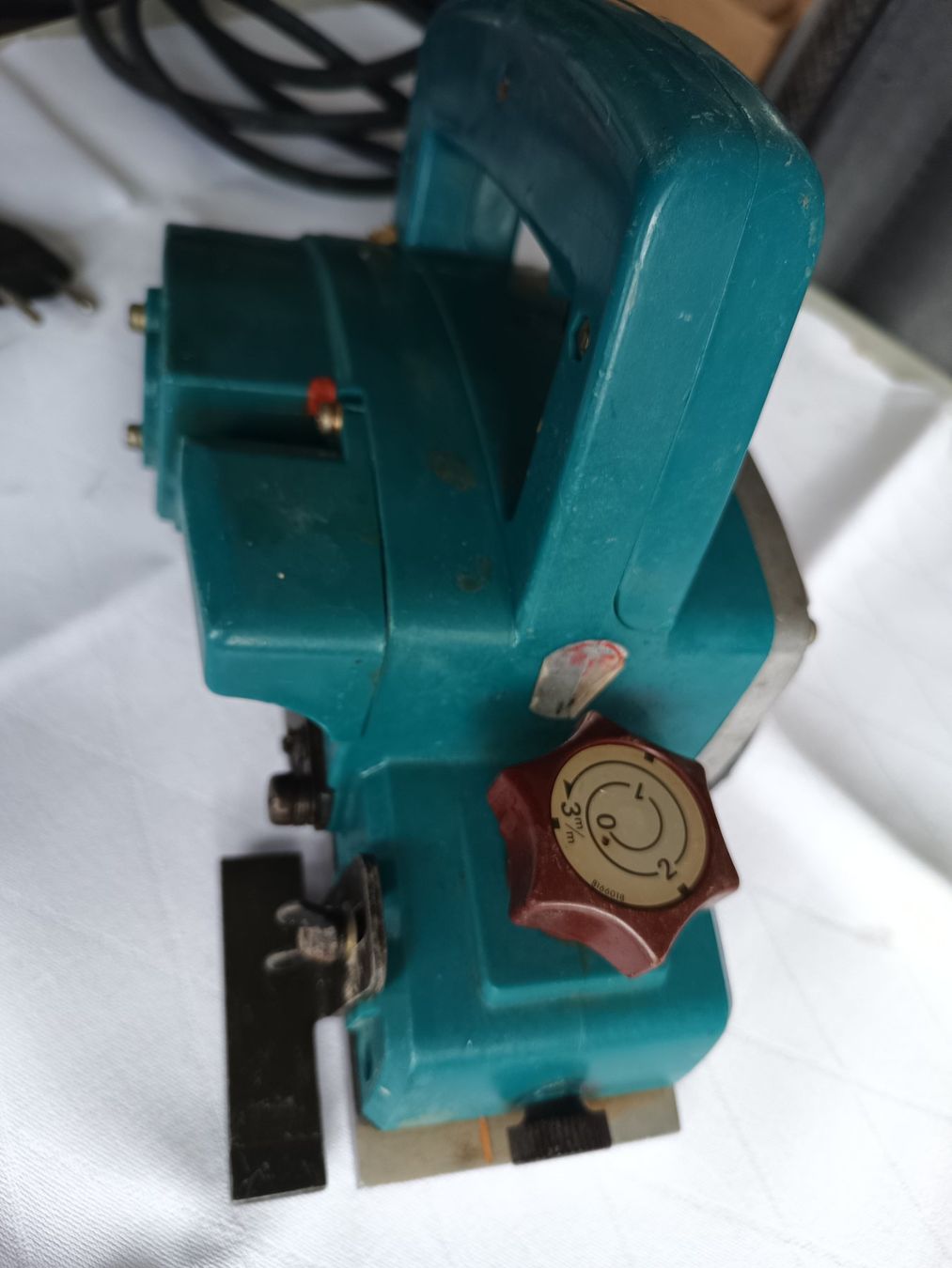 Makita Tutte le macchine: Makita Handhobel Hobel – Usato da Oberegg venduto da A-Z.Handel.Loehrer 2