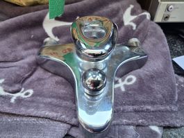 Wasserhahn Badewanne mit Duschanschluss. Similor Kugler