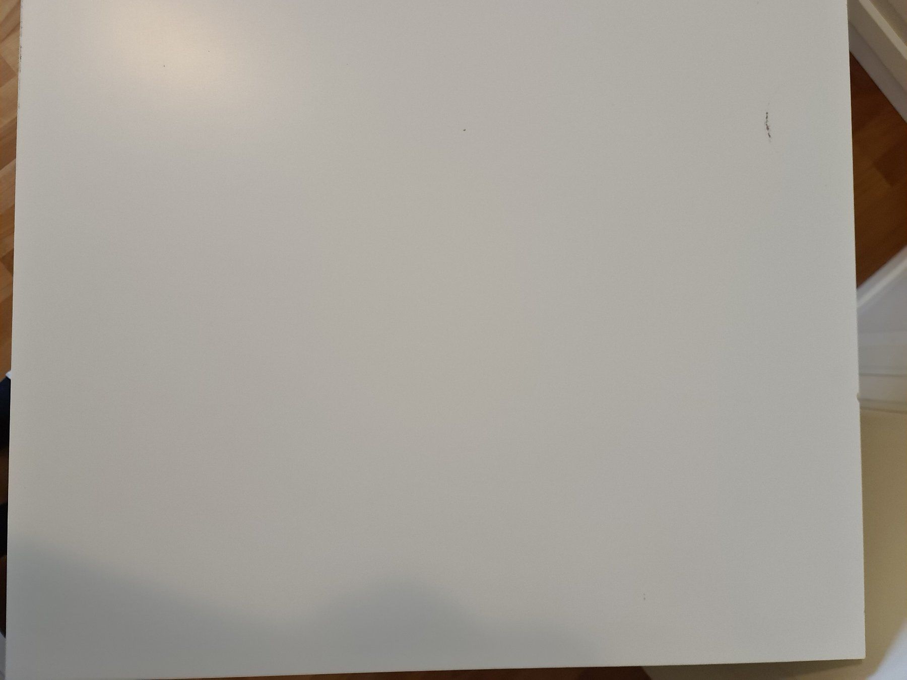 Ikea Scrivanie: IKEA MALM Schreibtisch Tisch weiss – Usato da Hausen AG venduto da Vugri 5
