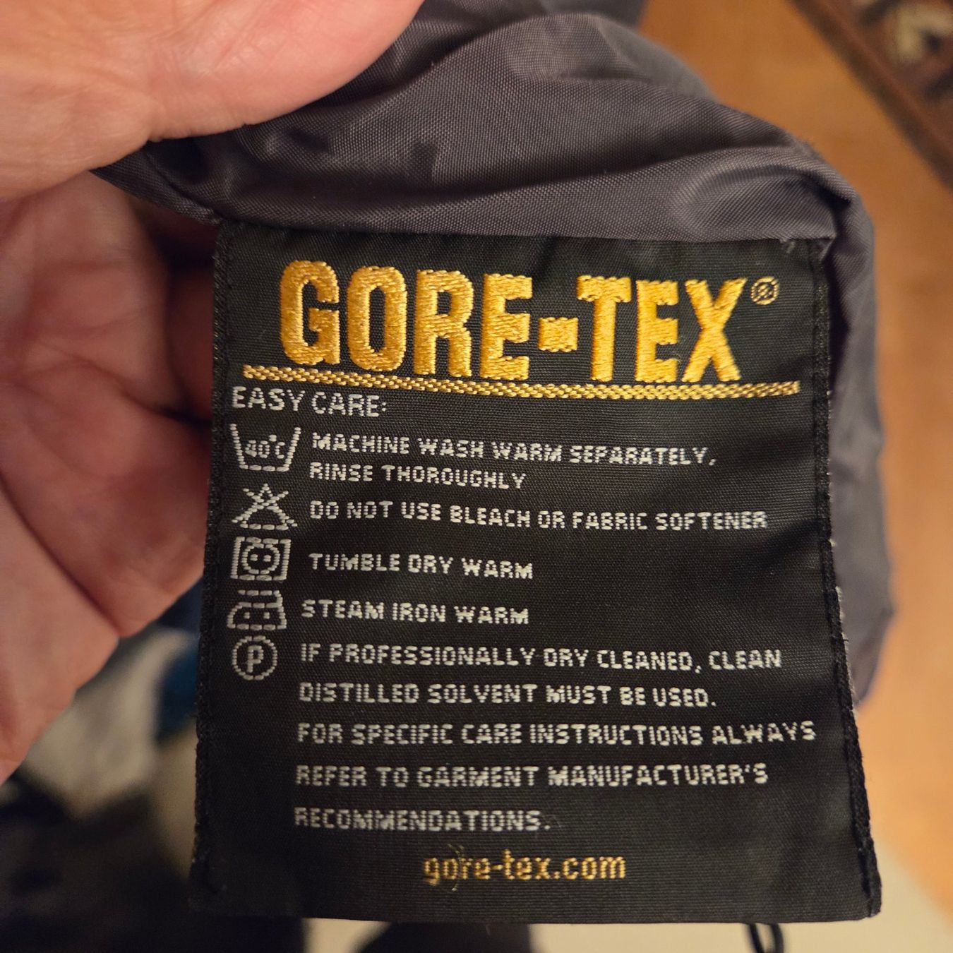 Giacche: Veste GoreTex – Usato da Conches venduto da mrp_qpt5 2