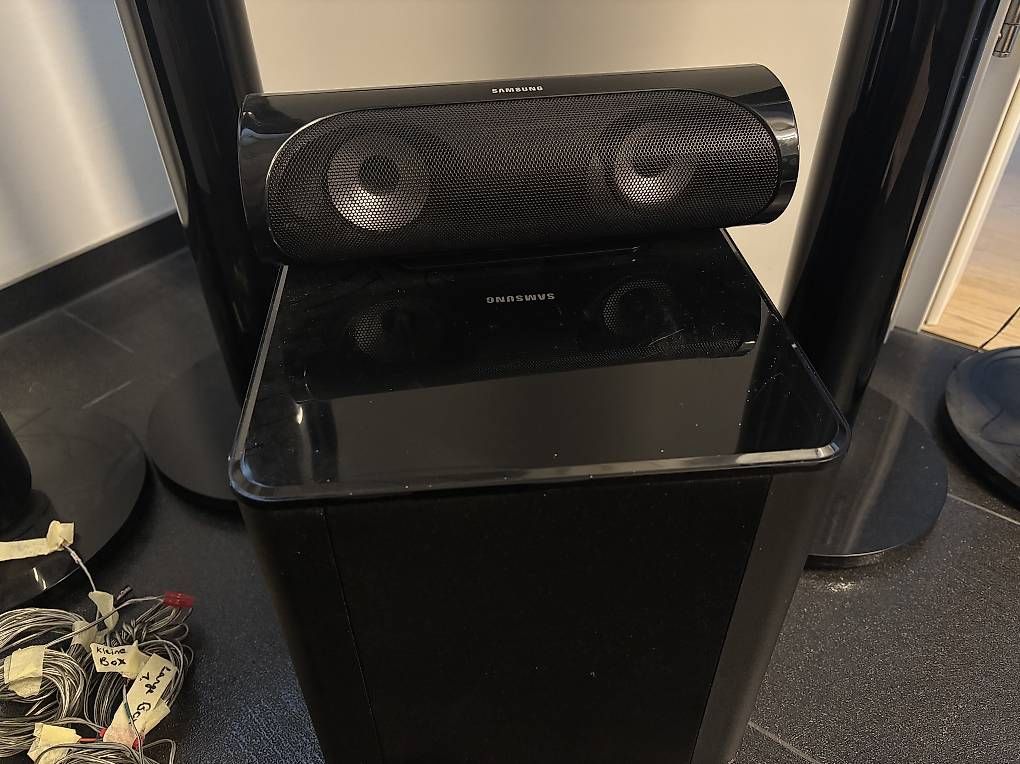 Samsung Home Cinema: Samsung Heimkinosystem – Usato da Villmergen venduto da vik_vq2f 2