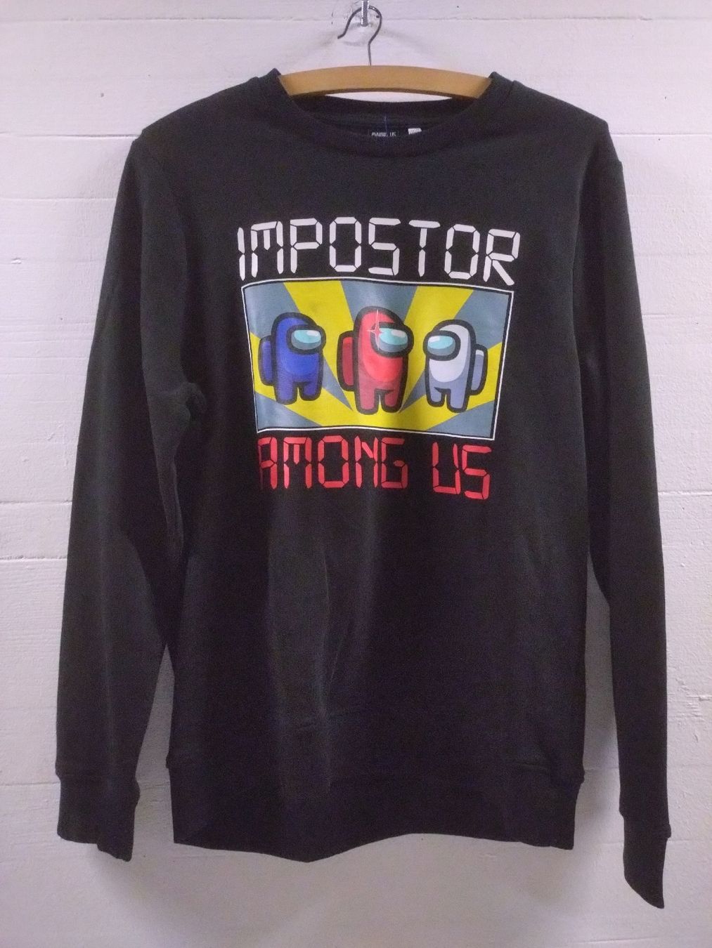 Maglioni & Felpe: Pull Among Us "Impostor" Noir, Taille 170-176, TBE – Usato da Farvagny-le-Grand venduto da LaCaverne