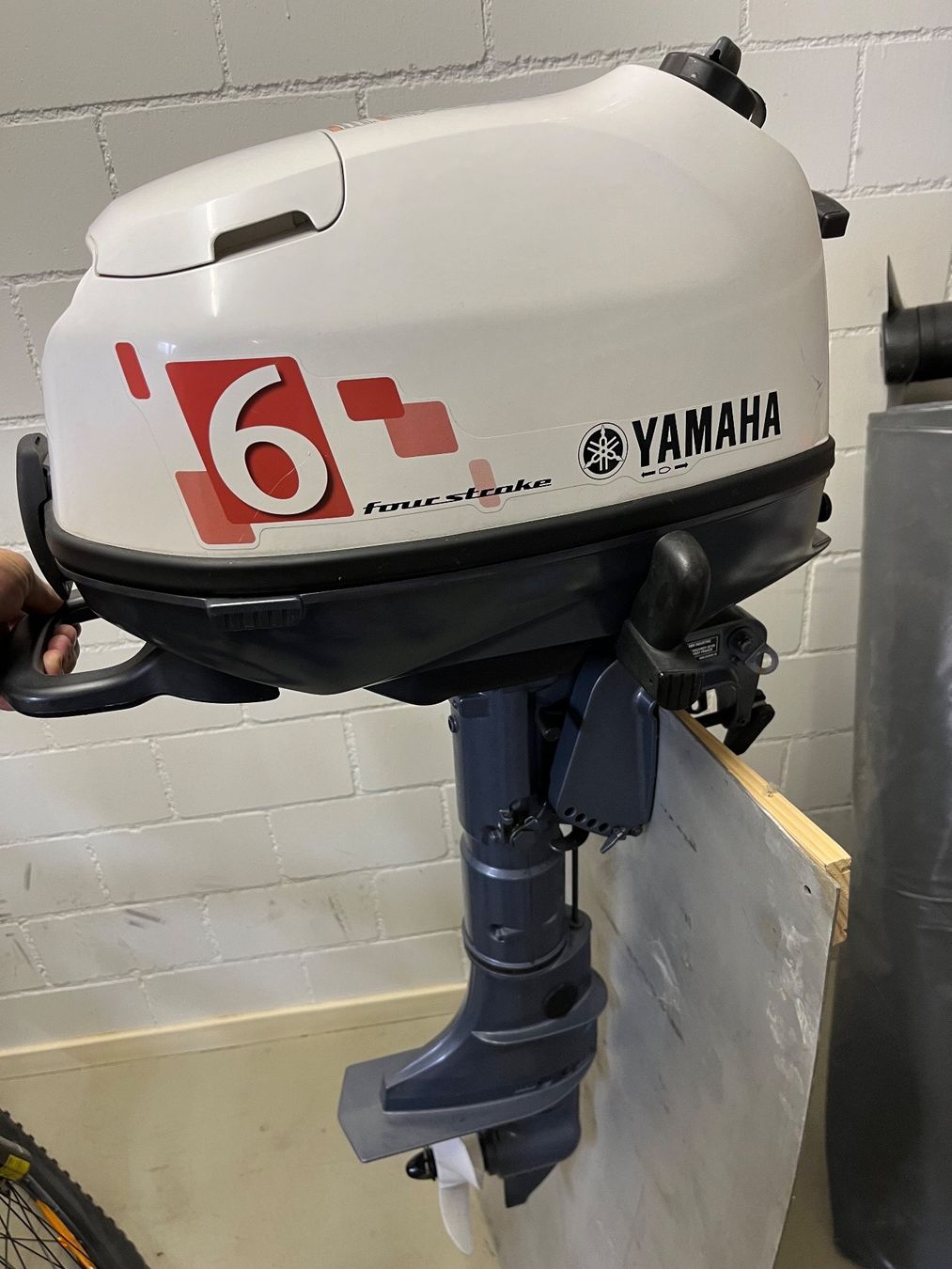 Yamaha Motoren: Yamaha Aussenbord Motor 6 PS – Gebraucht aus Pfeffingen von  2