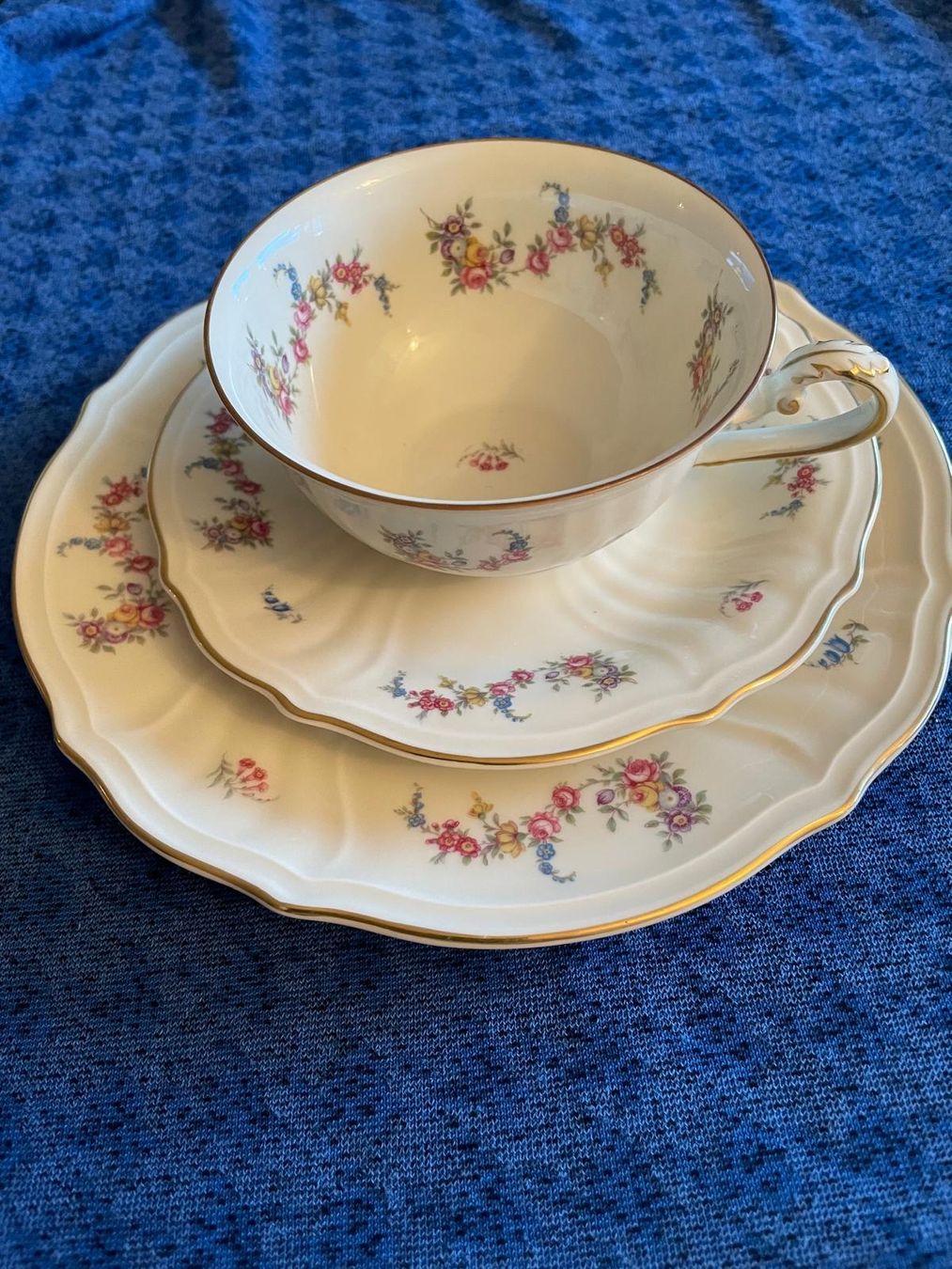 Rosenthal Geschirrsets: Rosenthal 'Sequin' Teeservice, Zuerich, Blumenmuster, – Gebraucht aus Uster von chetere