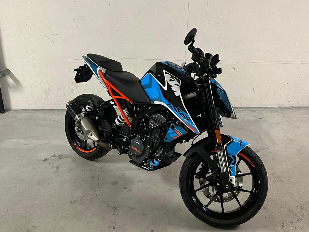 KTM Strada: KTM 125 Duke mit einzigartigem Decor – Usato da Weiningen ZH venduto da MellRo.54 3