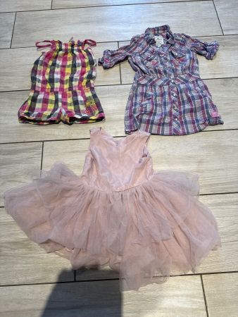 Sommerkleid, Jumpsuit und Prinzessinkleid 92