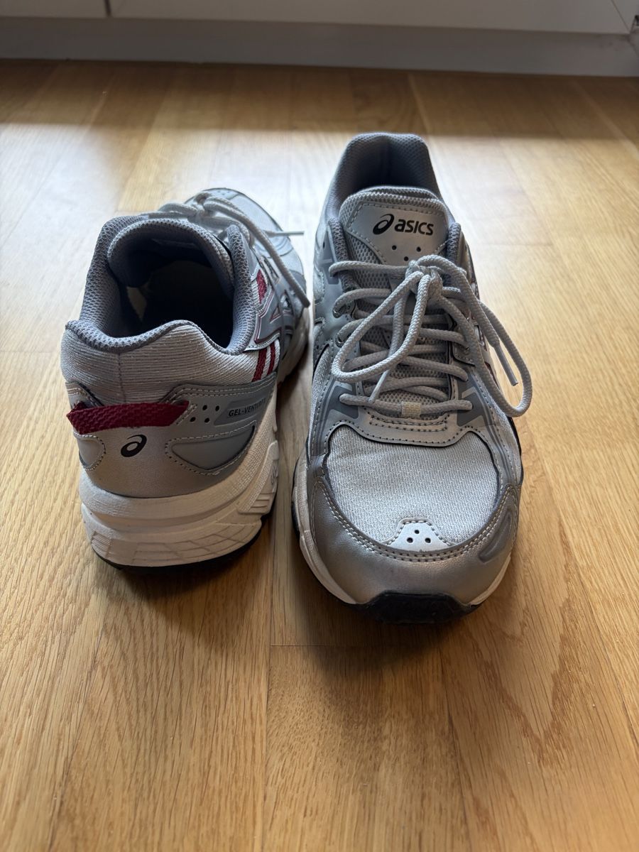 Asics Scarpe da uomo: Asics Schuhe Gr. 42 – Nuovo (secondo la descrizione) da Schaffhausen venduto da golazo_vines 6