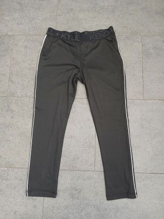 Gr. S Sport Leggins 3/4  *Kendall &Kyle by OVS*
