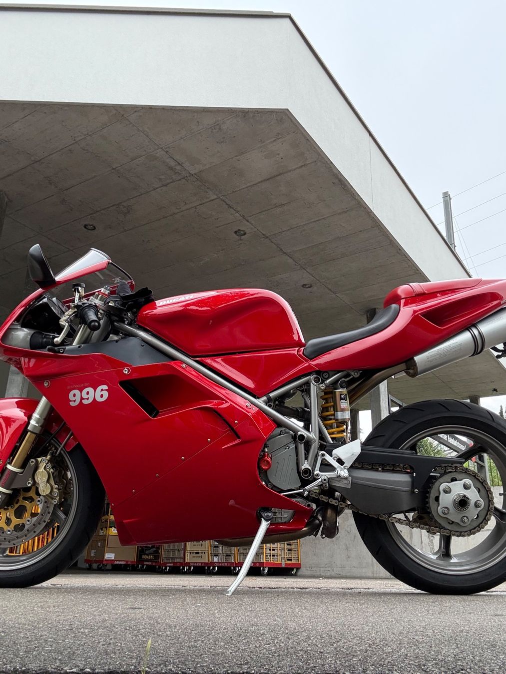 Ducati Strada: Ducati 996 Biposto – Usato da Basel venduto da sisbro