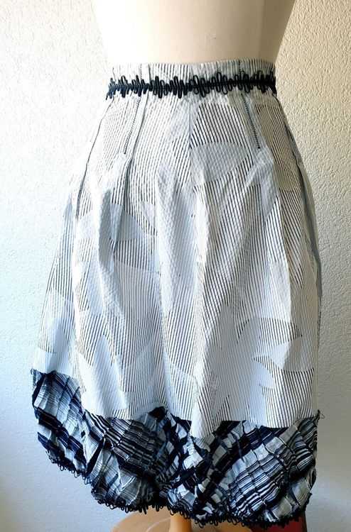 Jupe Femme Save The Queen Taille 40 (38-40-42-44) - Superbe, En Excellent état D'occasion