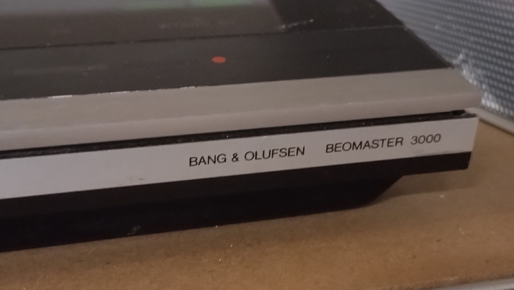Bang & Olufsen Amplificatori: Bang & Olufsen Beomaster 3000, vintage – Usato da Farvagny-le-Grand venduto da LaCaverne 1