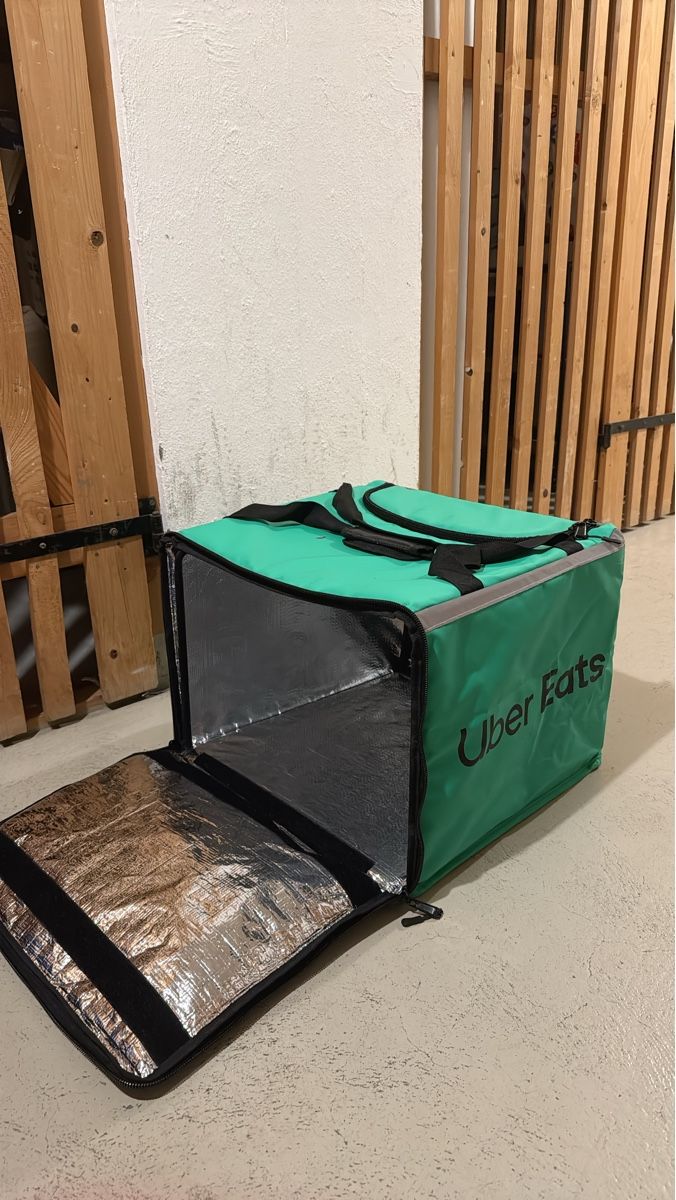 Frigoriferi & Refrigeratori: Uber Eats delivery bag thermal green acceptable – Nuovo (secondo la descrizione) da Zürich venduto da iab_