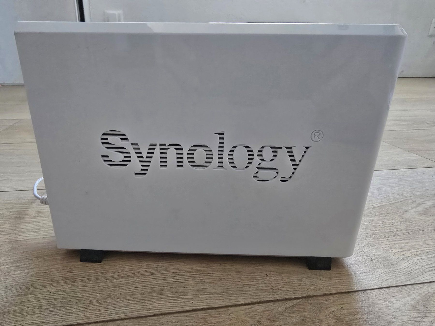 Synology Server: Synology DS115j, ohne HD – Gebraucht aus Olten von Triologyblue 2