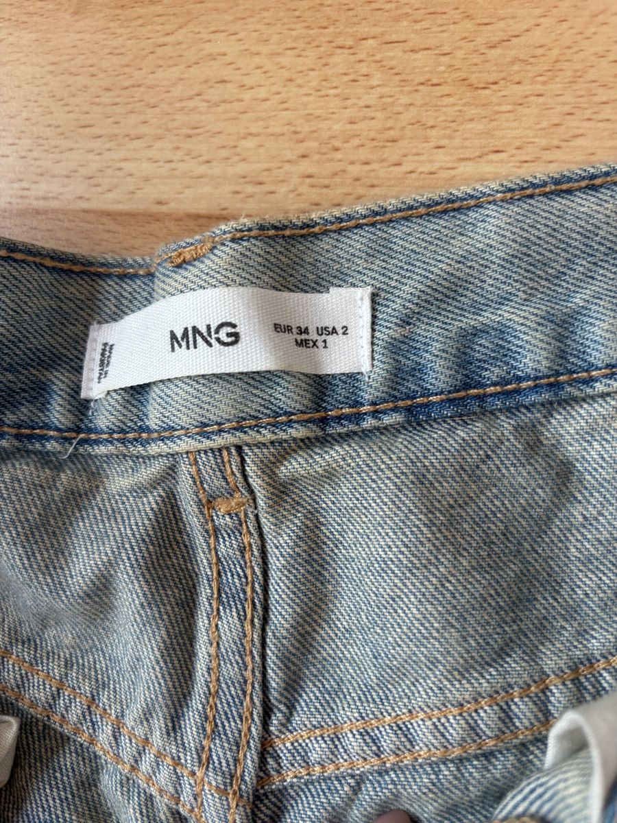 Mango Jeans: Jeans MNG weit Beine hellblau Grösse 34 neu – Usato da Dübendorf venduto da bin_8dhg 2